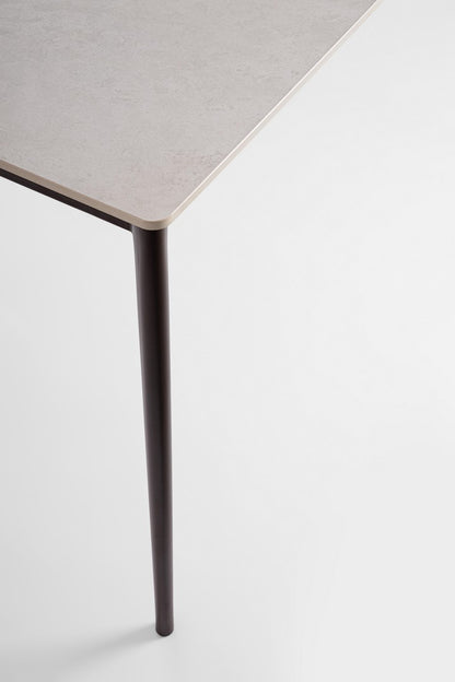 TAVOLO FISSO DADO 180X90 RUST/GRIGIO CHIARO